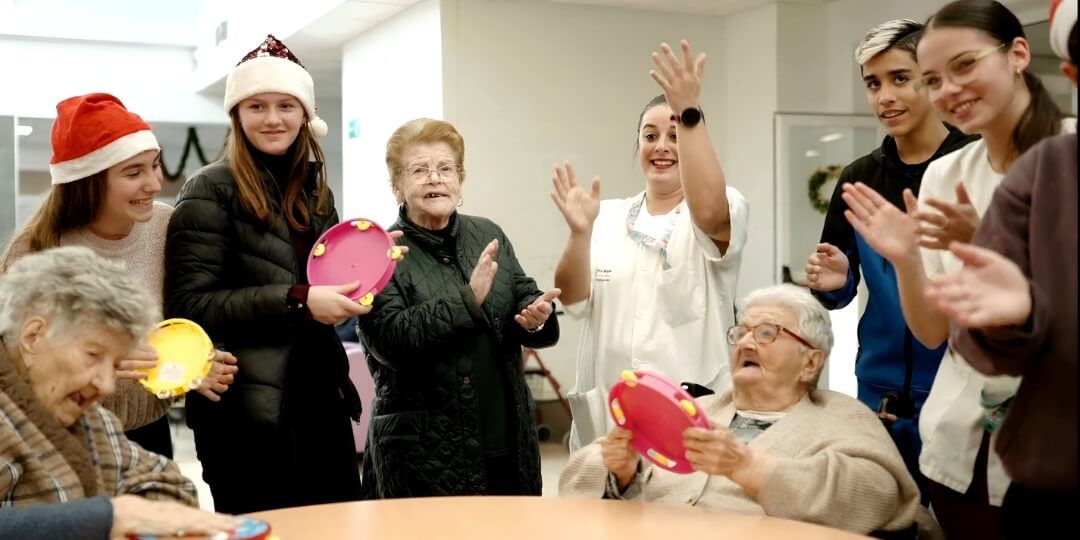 Ver la Navidad 2025 en la Residencia de mayores Cruz Roja en San Fernando Navidad 2025 en nuestra Residencia de mayores en San Fernando Cruz Roja