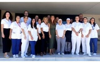 Equipo multidisciplinar de la Residencia de Mayores de Cruz Roja en San Fernando